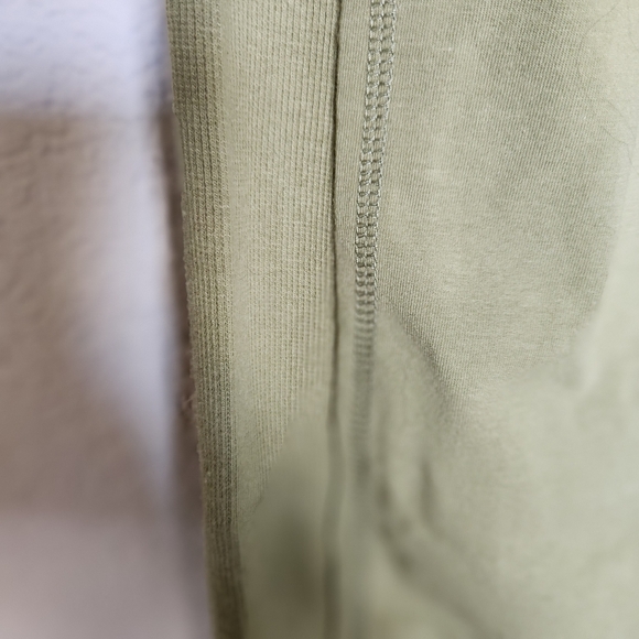 Acacia womens 2 Piece Sweatsuit green w/ dragonfly print pockets sz medium EUC - Picture 14 of 16